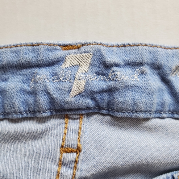 7 For All Mankind Cropped Skinny Jean size 28 - Picture 6 of 12
